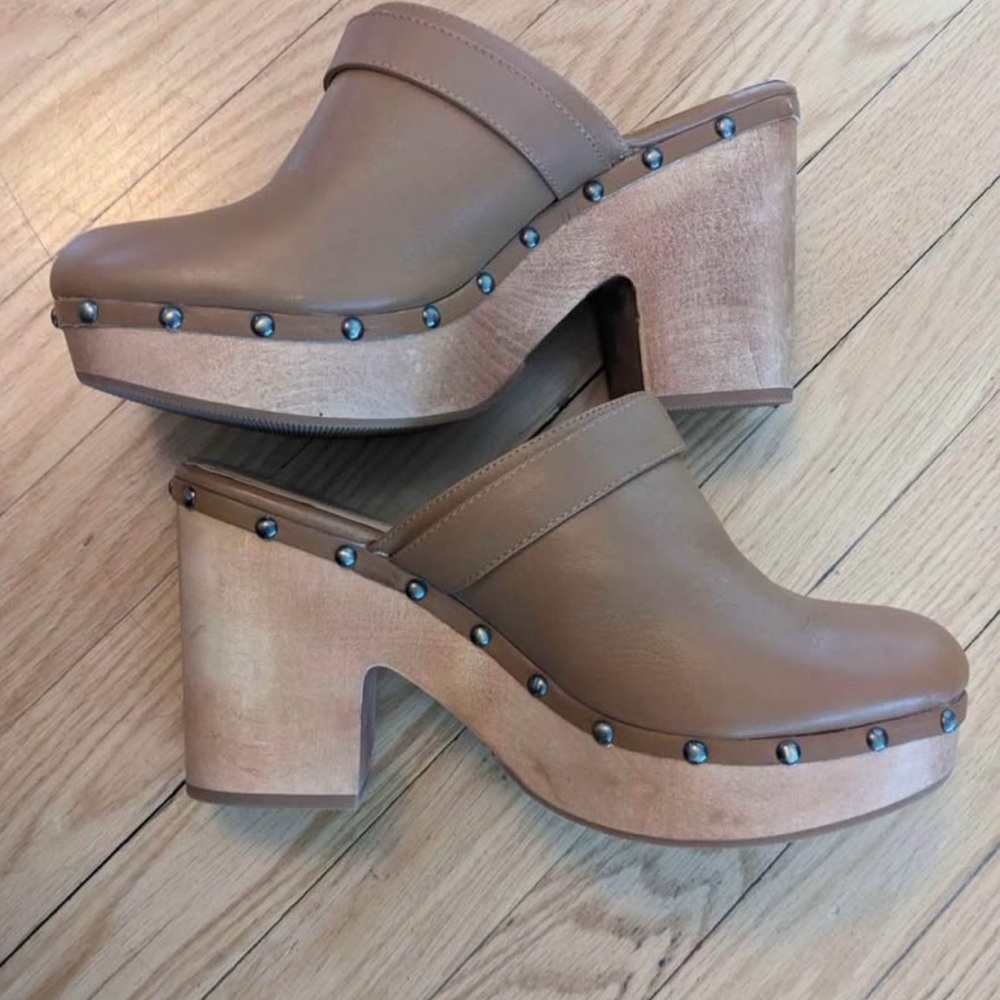 Chinese Laundry Tan Leather Mules with Stud Accents